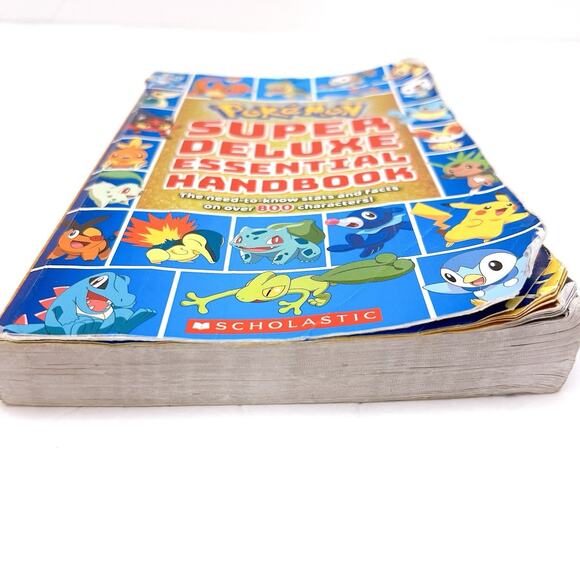 Pokémon Super Deluxe Essential Handbook 2018 Firs Printed The Stats and Facts - Picture 7 of 8